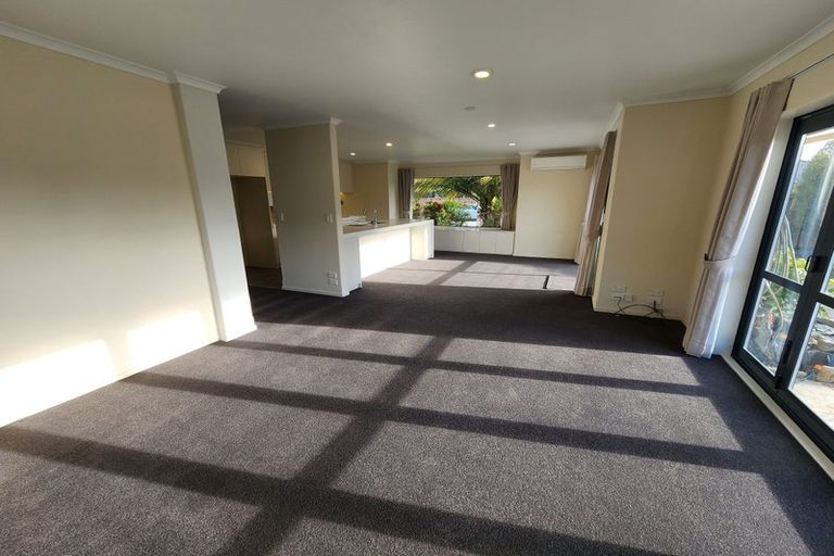 Photo of property in 2 Rawei Place, Harewood, Christchurch, 8051