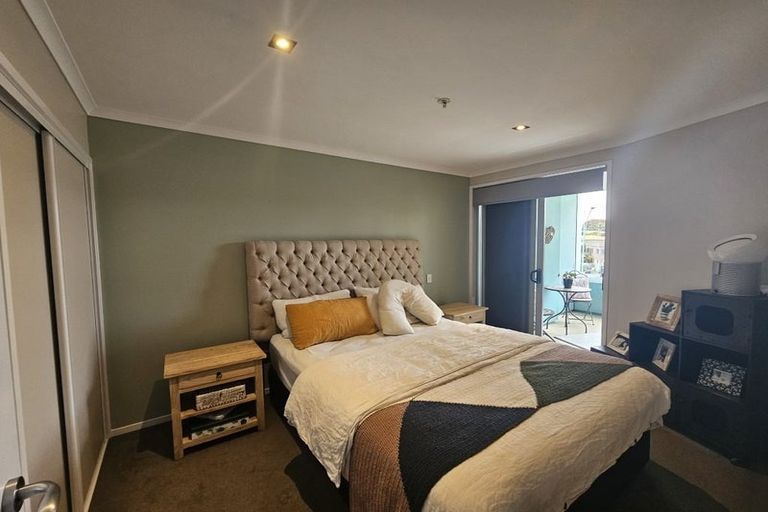 Photo of property in Algarve Apartments, 203/332 Maunganui Road, Mount Maunganui, 3116
