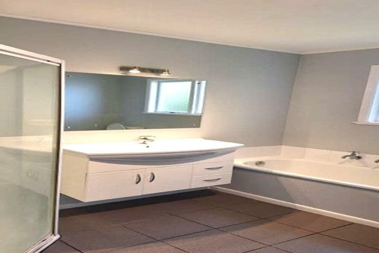 Photo of property in 93b Normandale Road, Normandale, Lower Hutt, 5010