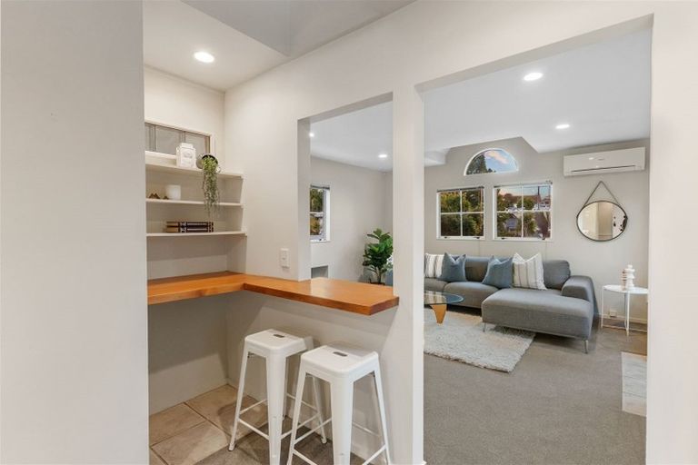 Photo of property in 1/35 Newhaven Terrace, Mairangi Bay, Auckland, 0630