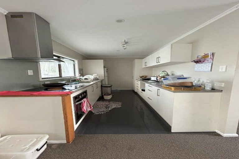 Photo of property in 99 Stanley Road, Glenfield, Auckland, 0629
