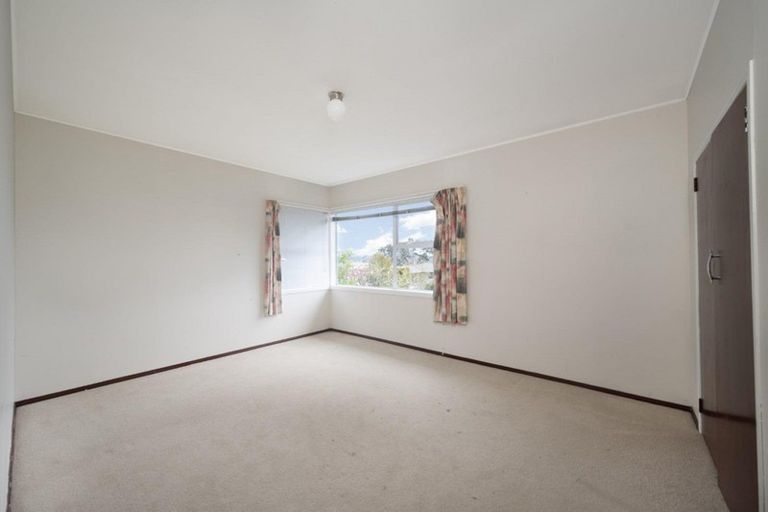Photo of property in 20 Treeway, Sunnyhills, Auckland, 2010