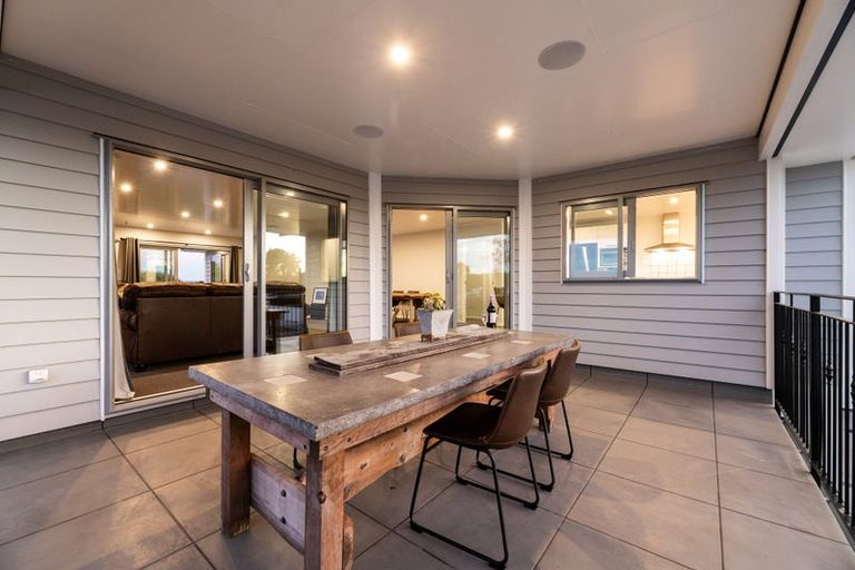 Photo of property in 60b Wilson Road South, Paengaroa, 3189