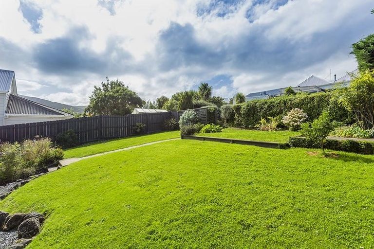 Photo of property in 24 Clifford Street, Dalmore, Dunedin, 9010
