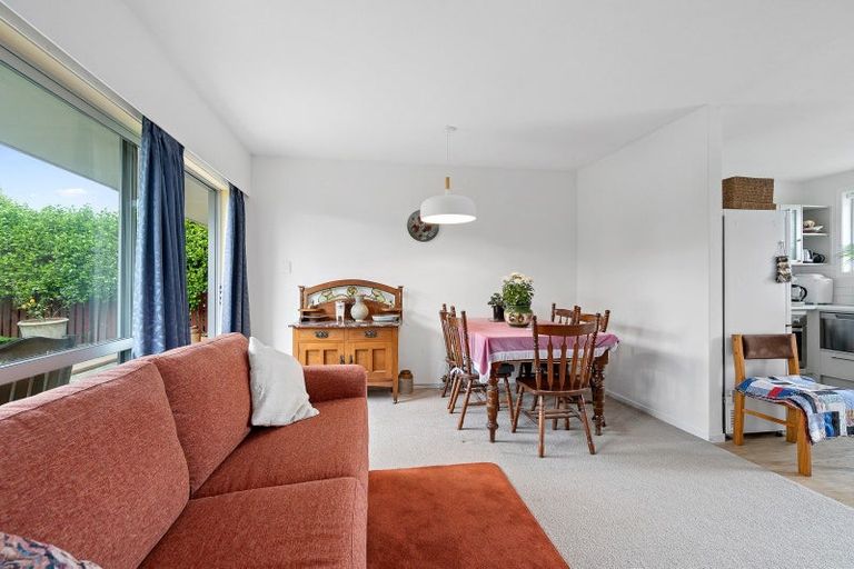 Photo of property in 5a Clare Street, Cambridge, 3434