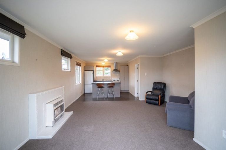 Photo of property in 139 Ruamahanga Crescent, Terrace End, Palmerston North, 4410