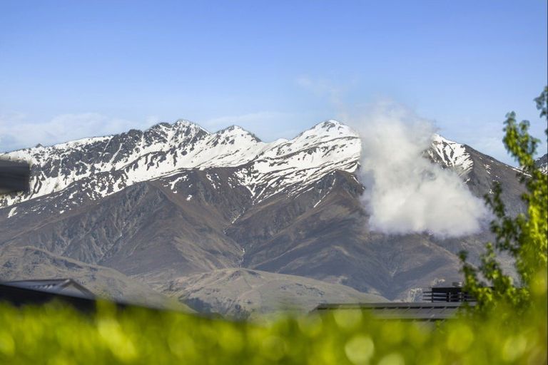 Photo of property in 23 Westview Road, Wanaka, 9305