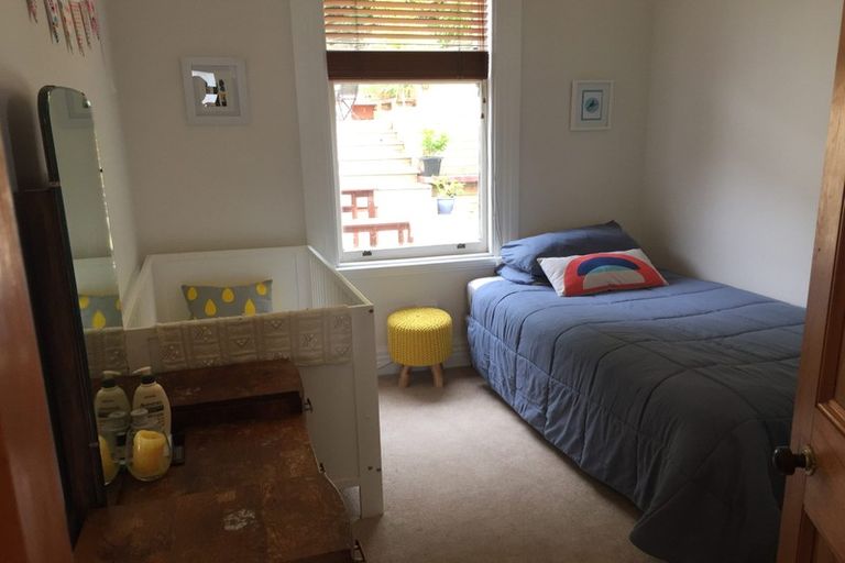 Photo of property in 41 Sutherland Road, Melrose, Wellington, 6023