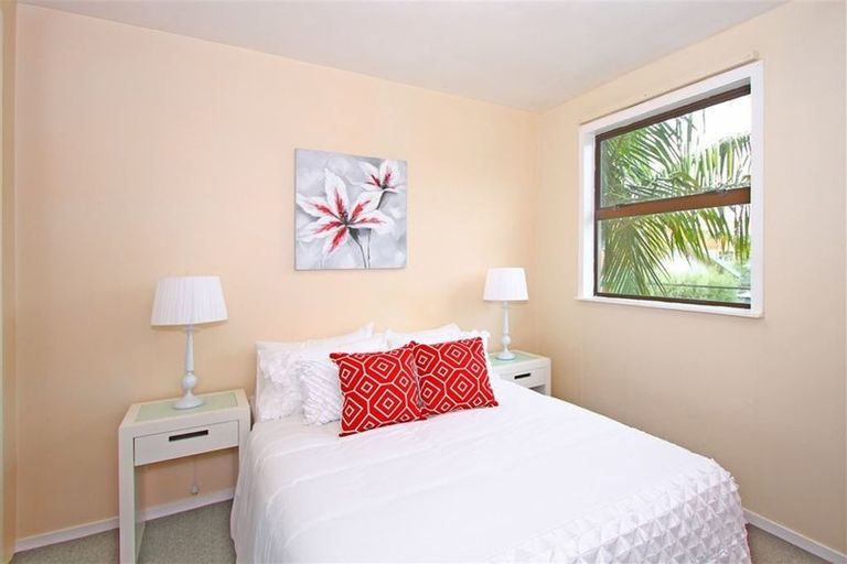 Photo of property in 80 Nile Road, Milford, Auckland, 0620