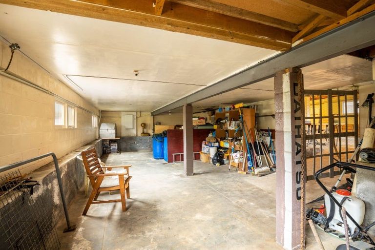 Photo of property in 42 Park Lane, Waitara, 4320