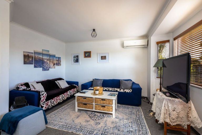 Photo of property in 369 Mangorei Road, Merrilands, New Plymouth, 4312