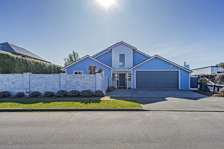 Photo of property in 8 Excalibur Place, Burwood, Christchurch, 8083