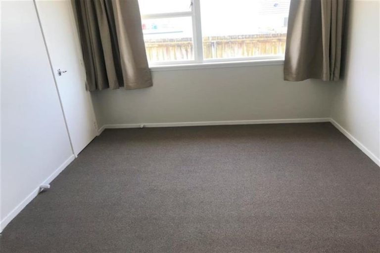 Photo of property in 1/82 Swaffield Road, Papatoetoe, Auckland, 2025