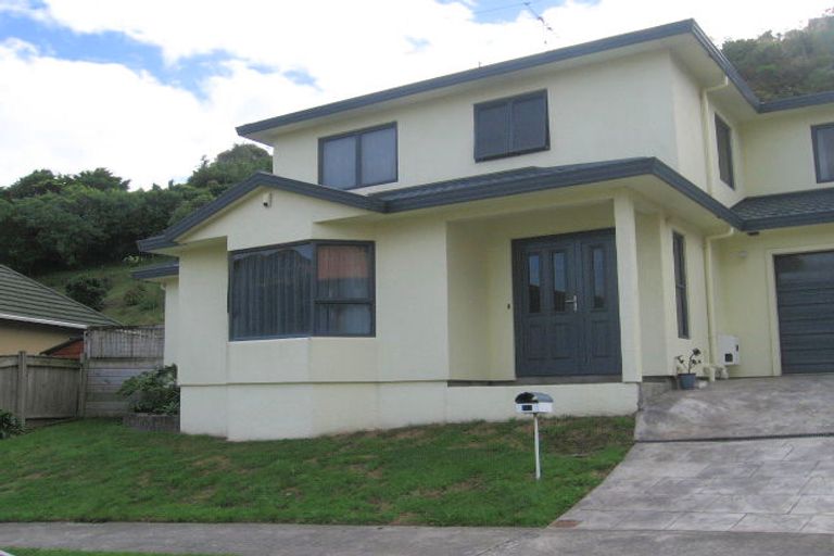 Photo of property in 27 Domanski Crescent, Owhiro Bay, Wellington, 6023