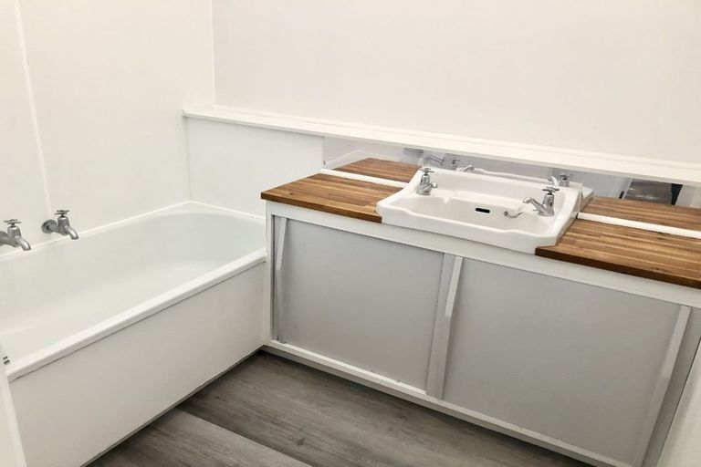 Photo of property in 120b Monarch Avenue, Hillcrest, Auckland, 0627