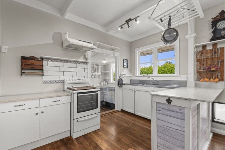 Photo of property in 20 Vera Street, Marton, 4710