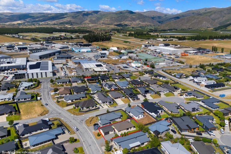 Photo of property in 18 Stowell Drive, Cromwell, 9310