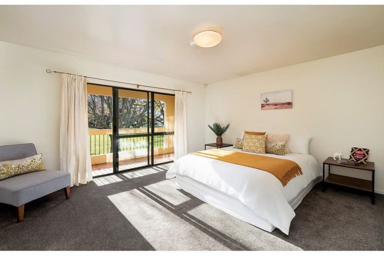 Photo of property in 2/17 Devon Street, Sydenham, Christchurch, 8023