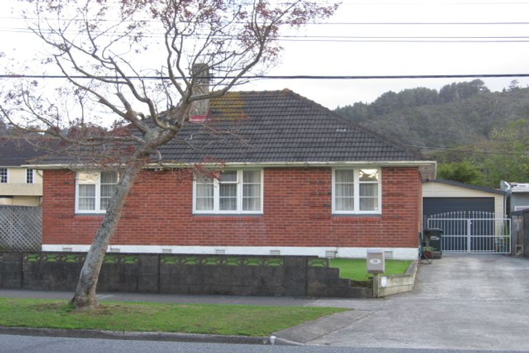 Photo of property in 20 Molesworth Street, Taita, Lower Hutt, 5011