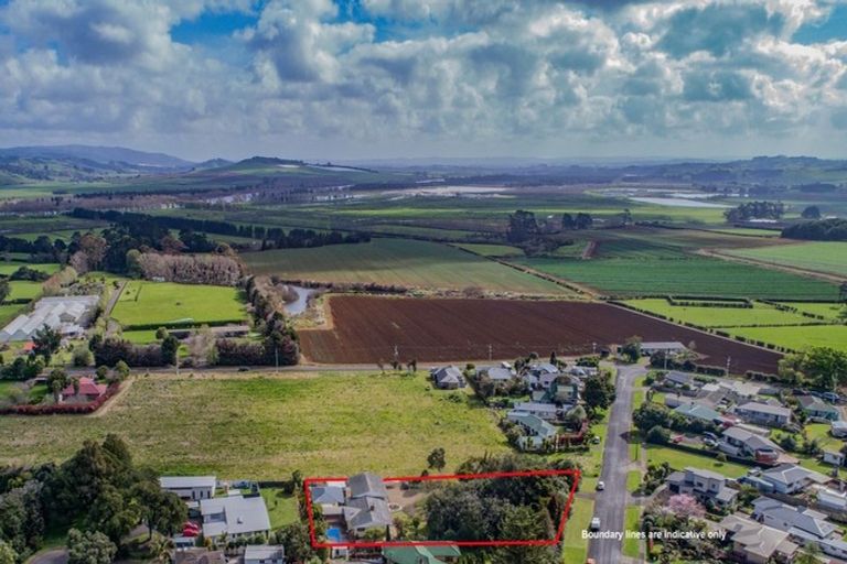 Photo of property in 15 Saint Johns Avenue, Tuakau, 2121