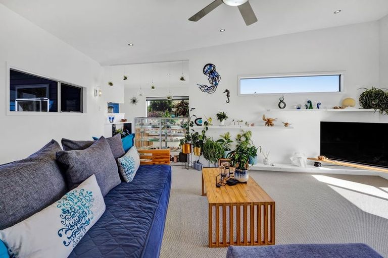 Photo of property in 475 Manawapou Road, Hawera, 4672