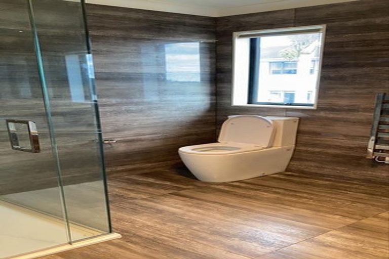 Photo of property in 5 Dawood Place, The Gardens, Auckland, 2105