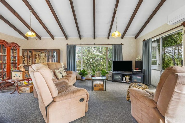 Photo of property in 36 Invergarry Road, Hilltop, Taupo, 3330