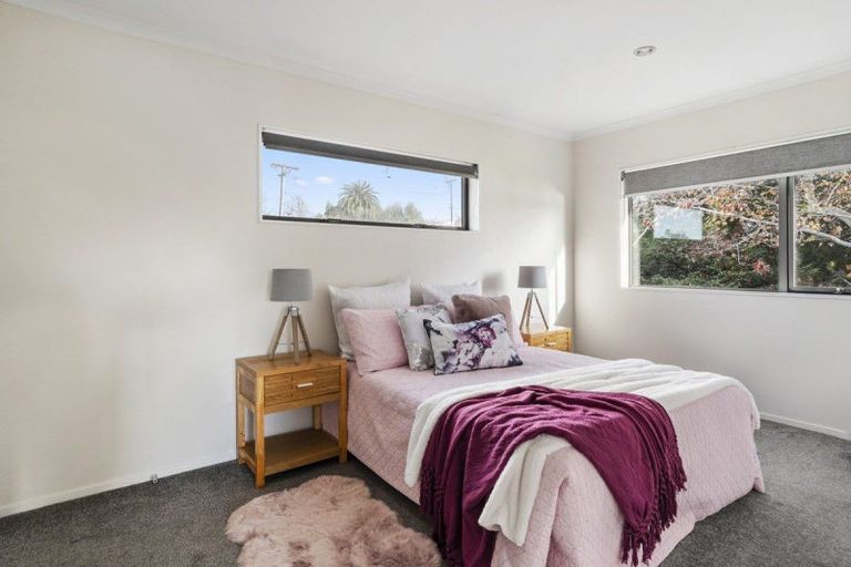 Photo of property in 2f Wood Street, Papakura, 2110