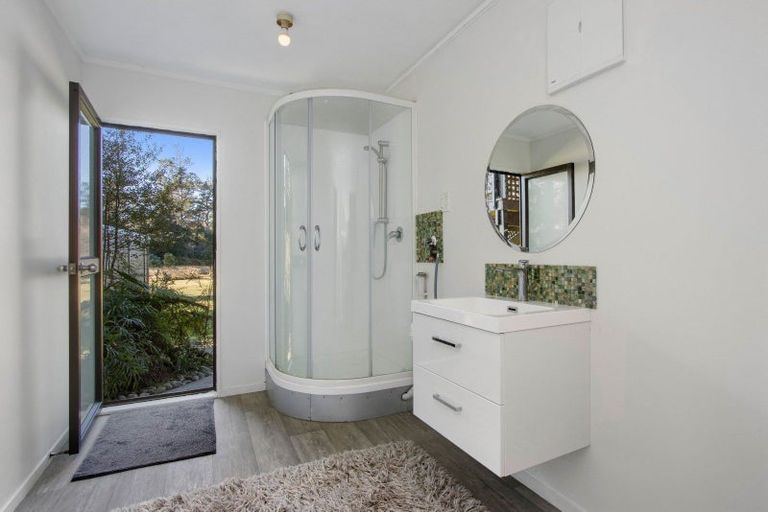 Photo of property in 2920 State Highway 2, Tahawai, Katikati, 3178