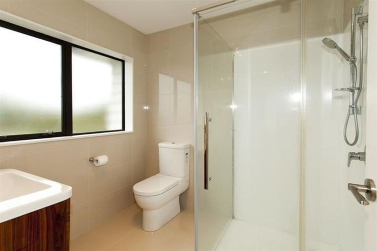 Photo of property in 17a Tainui Street, Torbay, Auckland, 0630