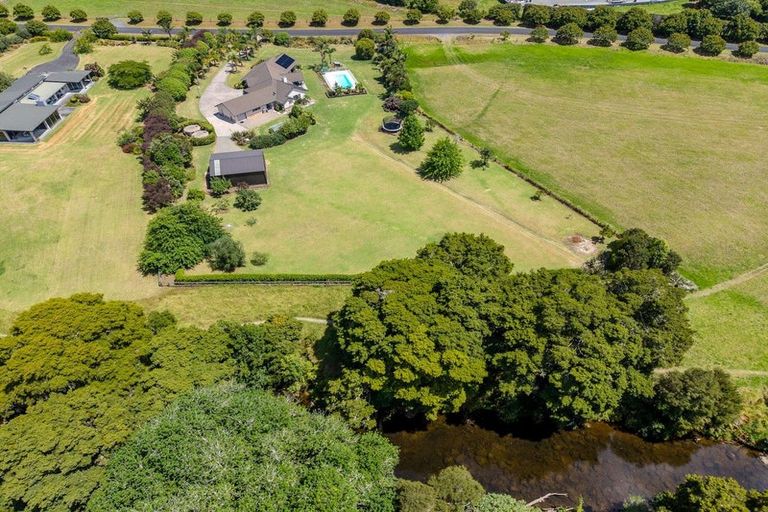 Photo of property in 45 Waitotara Drive, Waipapa, 0230