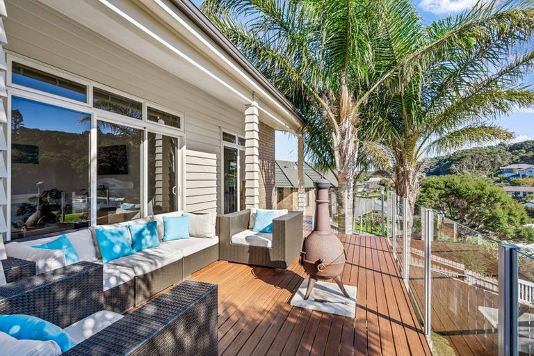 Photo of property in 15 Hawaiian Parade, Arkles Bay, Whangaparaoa, 0932