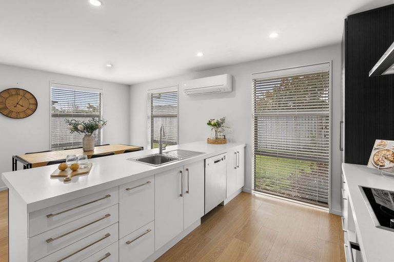 Photo of property in 10 Shale Court, Rolleston, 7614