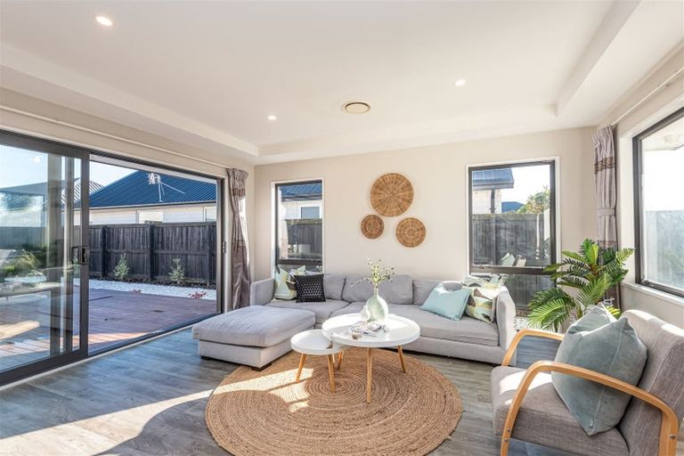 Photo of property in 16 Sorrel Gate, Halswell, Christchurch, 8025