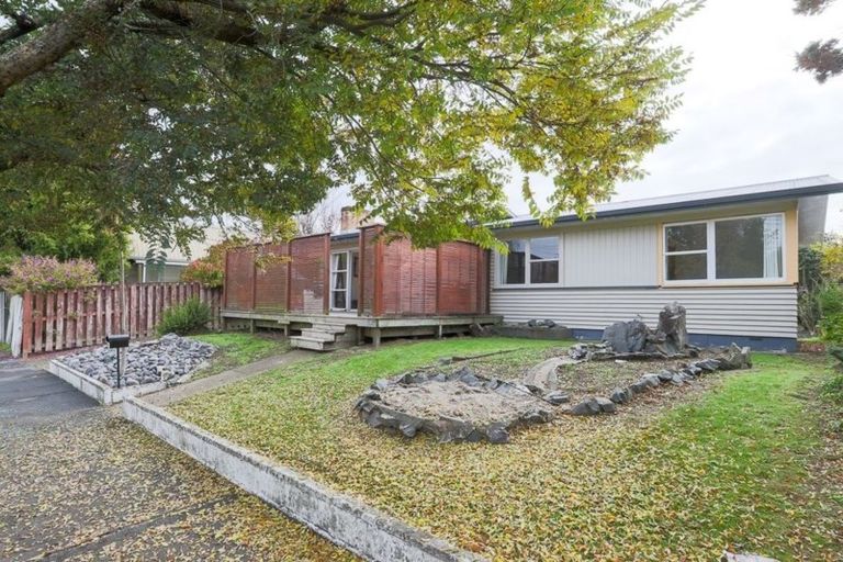 Photo of property in 28 Larnach Street, St Andrews, Hamilton, 3200