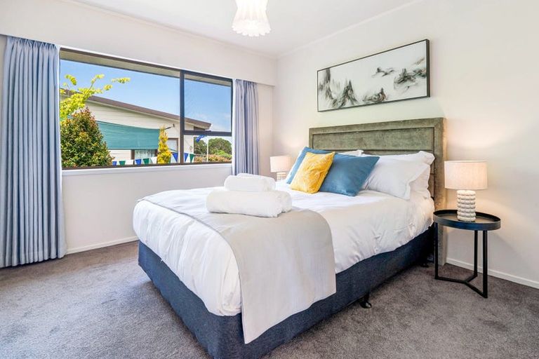 Photo of property in 140 Fisher Parade, Farm Cove, Auckland, 2012