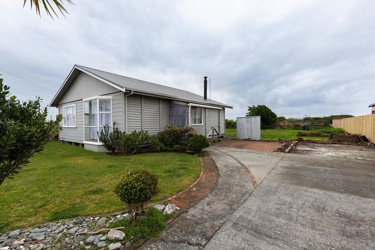 Photo of property in 114 Reid Street, Blaketown, Greymouth, 7805