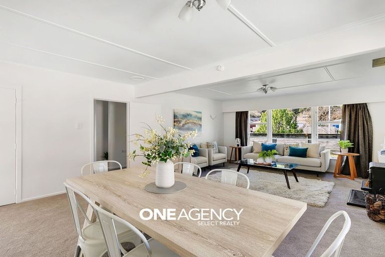 Photo of property in 90 Wood Street, Wainuiomata, Lower Hutt, 5014