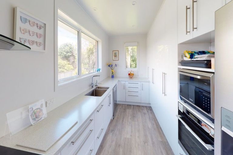 Photo of property in 29 Stephen Street, Johnsonville, Wellington, 6037