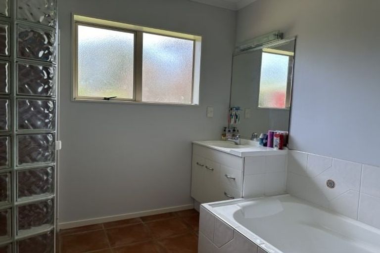 Photo of property in 10 Heronvale Way, Brookfield, Tauranga, 3110