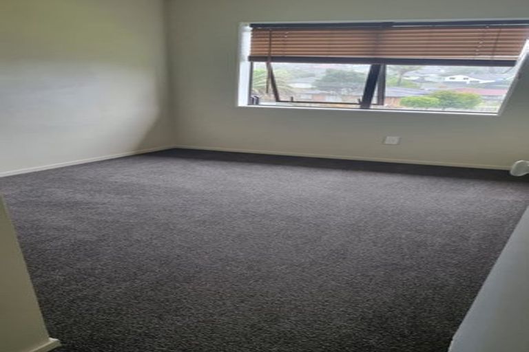 Photo of property in 6 Sherpa Place, Massey, Auckland, 0614