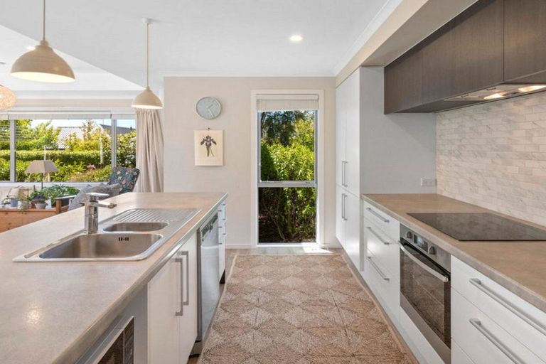 Photo of property in 40 Marino Grove, Richmond, 7020