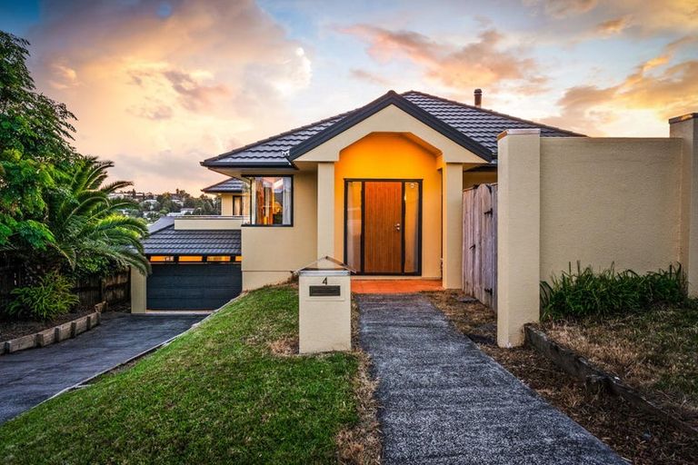 Photo of property in 4 Tellin Close, Massey, Auckland, 0614