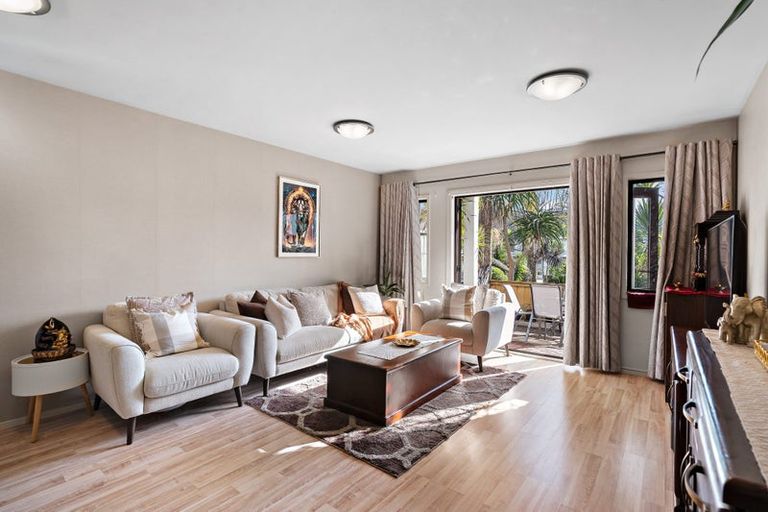 Photo of property in The Grange, 25/92 Bush Road, Albany, Auckland, 0632