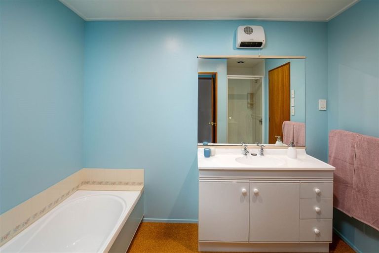 Photo of property in 22 Kamaka Crescent, Bridge Hill, Alexandra, 9320