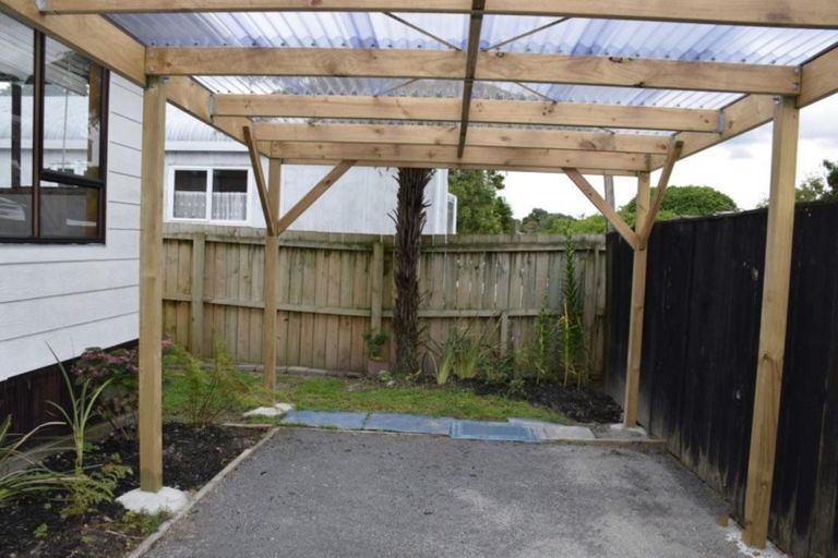 Photo of property in 53a Brandon Road, Glen Eden, Auckland, 0602