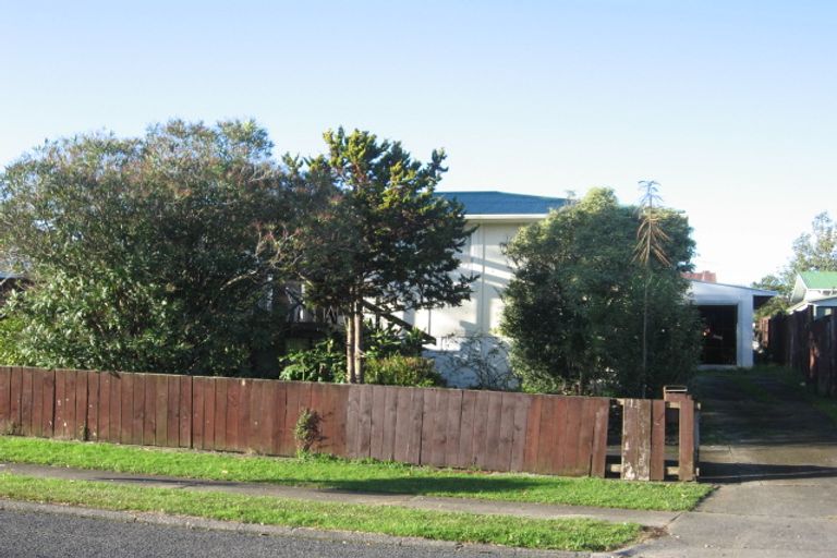 Photo of property in 9 Gainsborough Street, Manurewa, Auckland, 2102