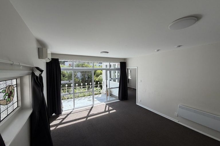 Photo of property in 4a Easdale Street, Kelburn, Wellington, 6012