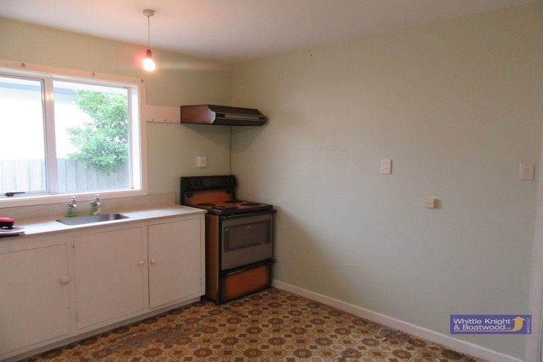 Photo of property in 28 Effingham Street, North New Brighton, Christchurch, 8083