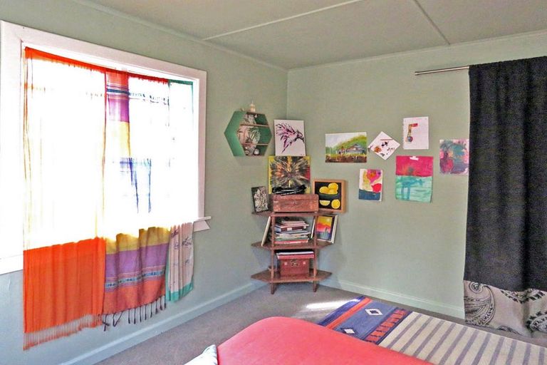 Photo of property in 35 Bushyhill Street, Tapanui, 9522